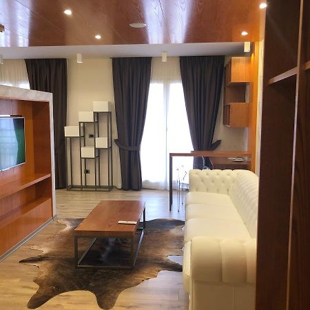 Hotel Palace Vlorë Eksteriør billede