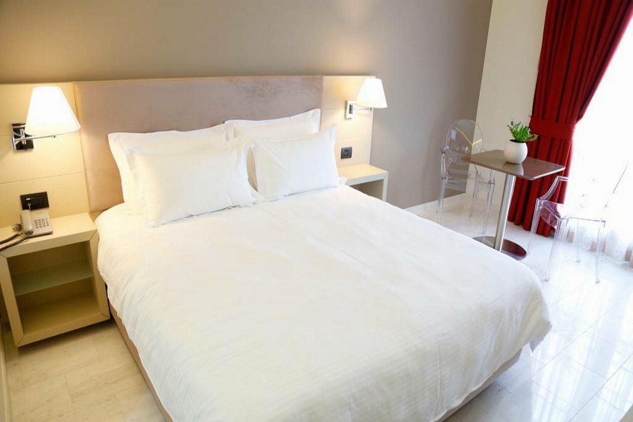 Hotel Palace Vlorë Eksteriør billede